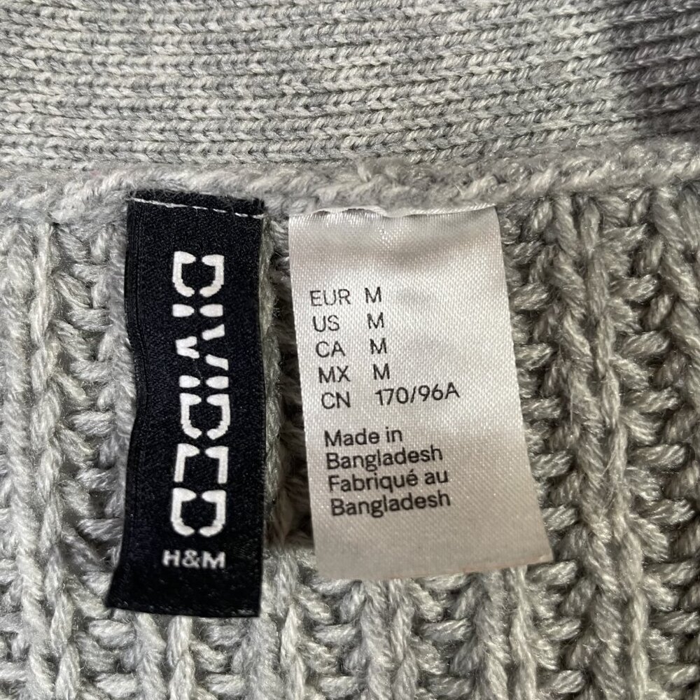 H&M Divided Ribbed Knit Wrap Cardigan Sweater Size M Gray Cropped - Picture 12 of 14